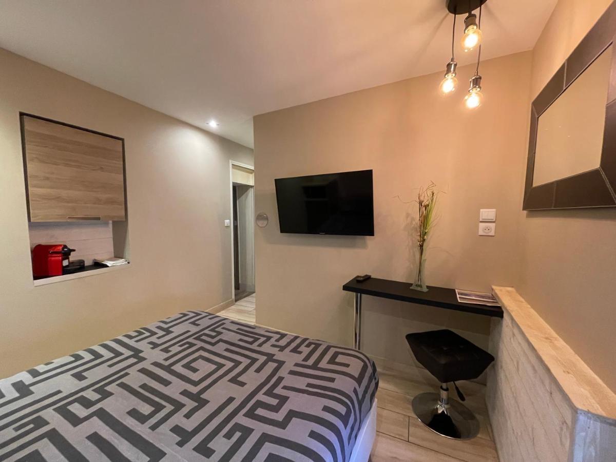 RDC 1 - Chambre meublée au cœur du centre ville de Montluçon - WIFI et NETFLIX Exterior foto