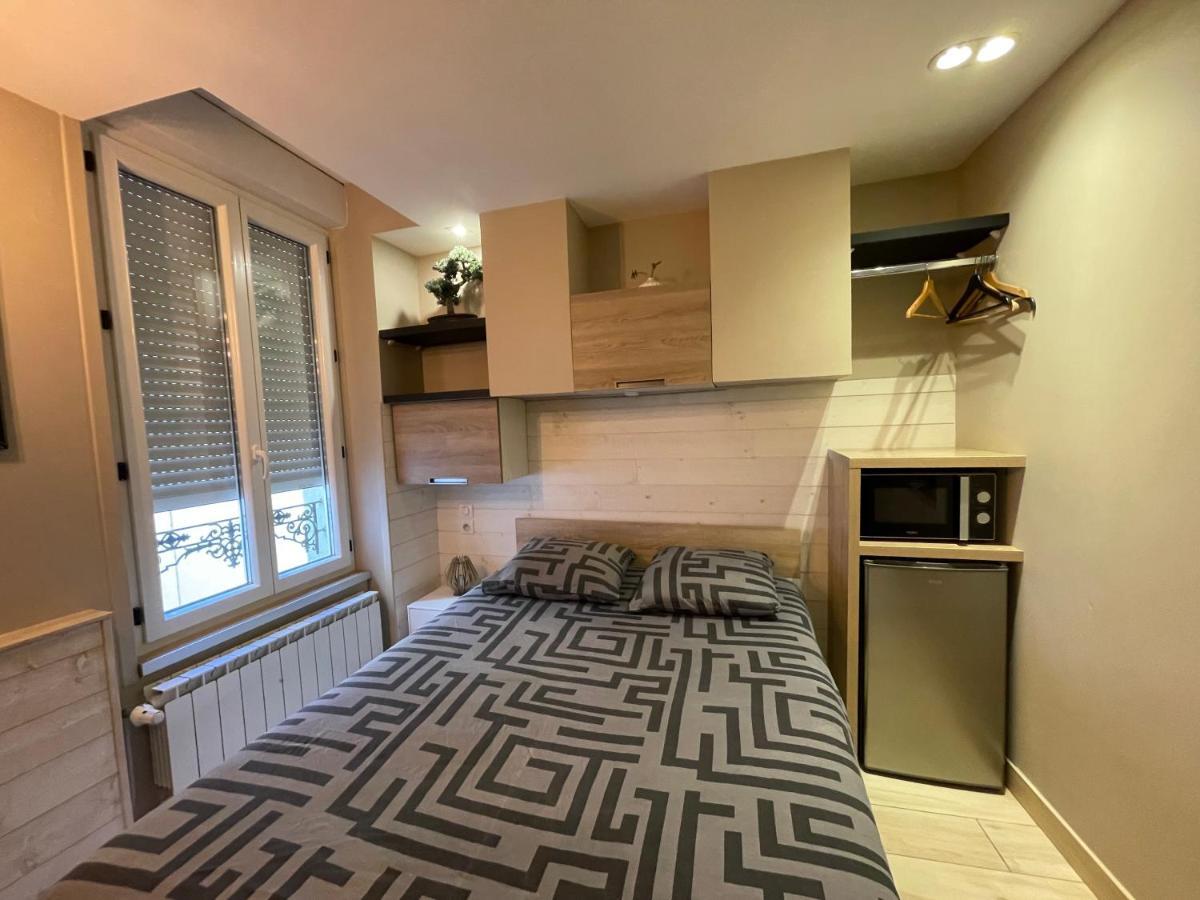 RDC 1 - Chambre meublée au cœur du centre ville de Montluçon - WIFI et NETFLIX Exterior foto